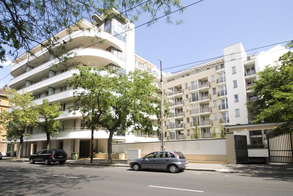 Mentha Apartments Deluxe - Mad บูดาเปสต์ ภายนอก รูปภาพ